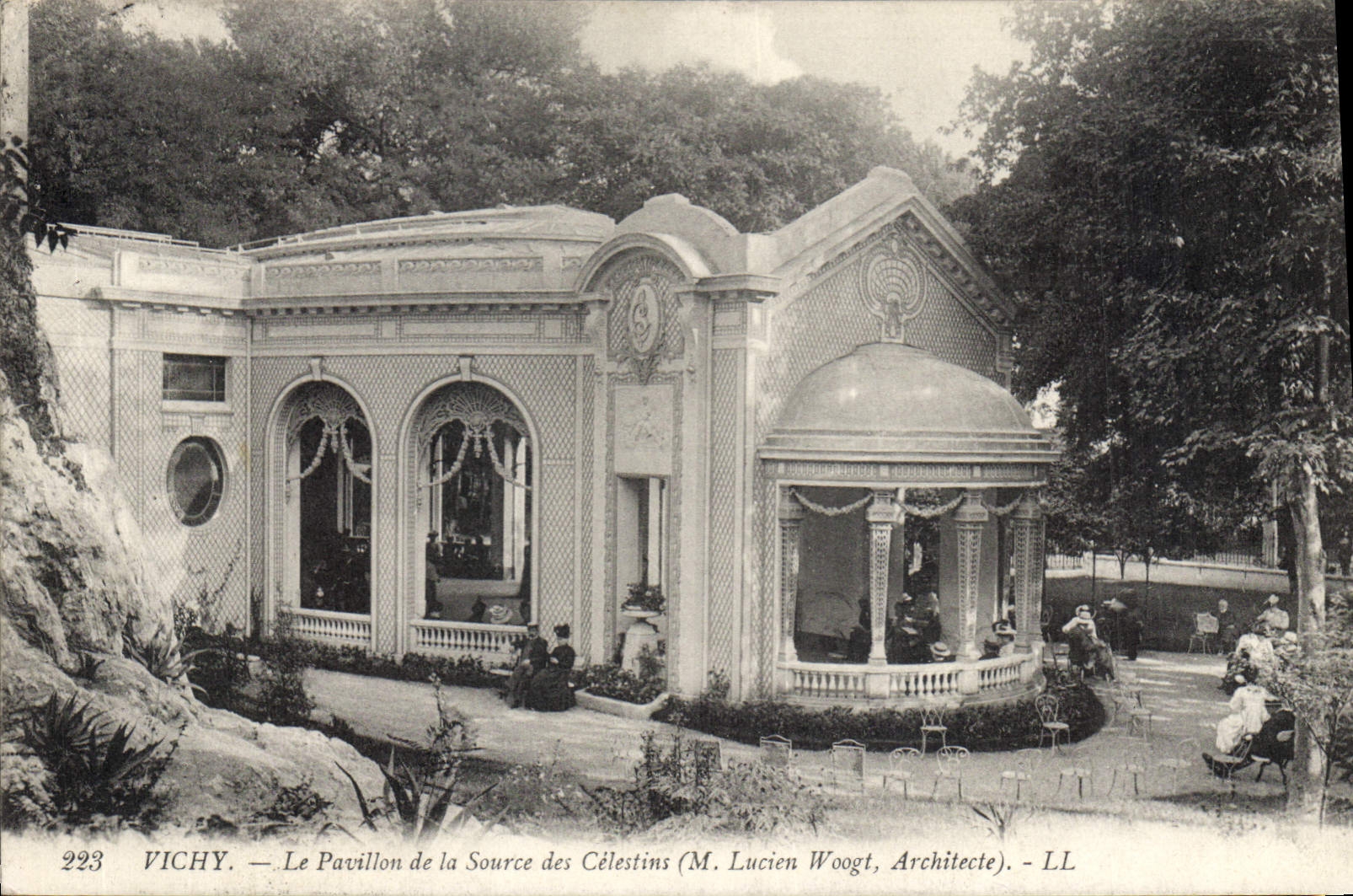 CPA Vichy Le Pavillon de la Source des Celestins 