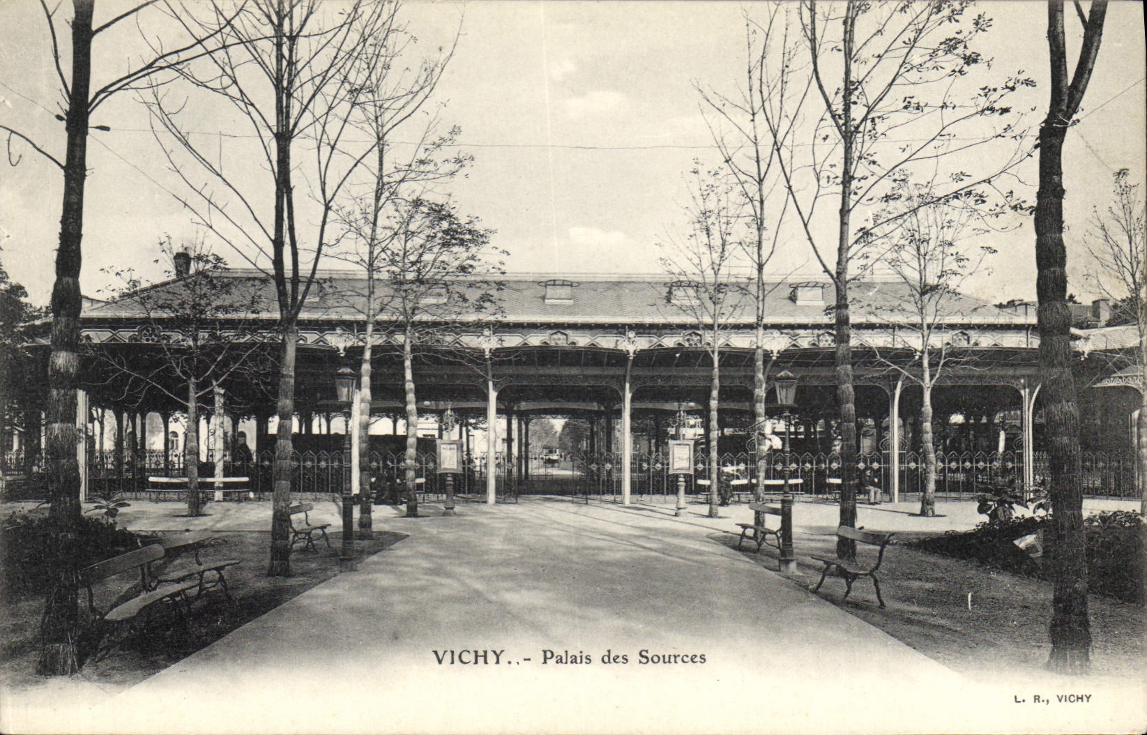 CPA Vichy Palais des Sources 