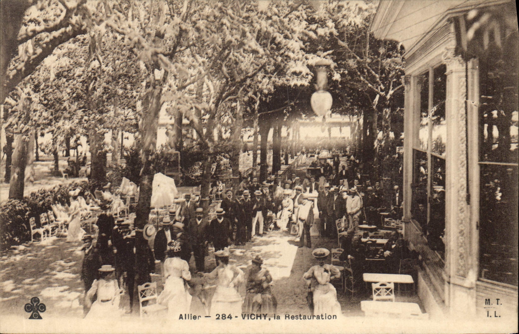 CPA Vichy La Restauration 