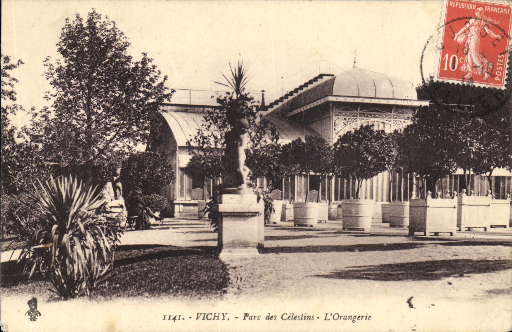 CPA Vichy Parc des Celestins L'Orangerie 