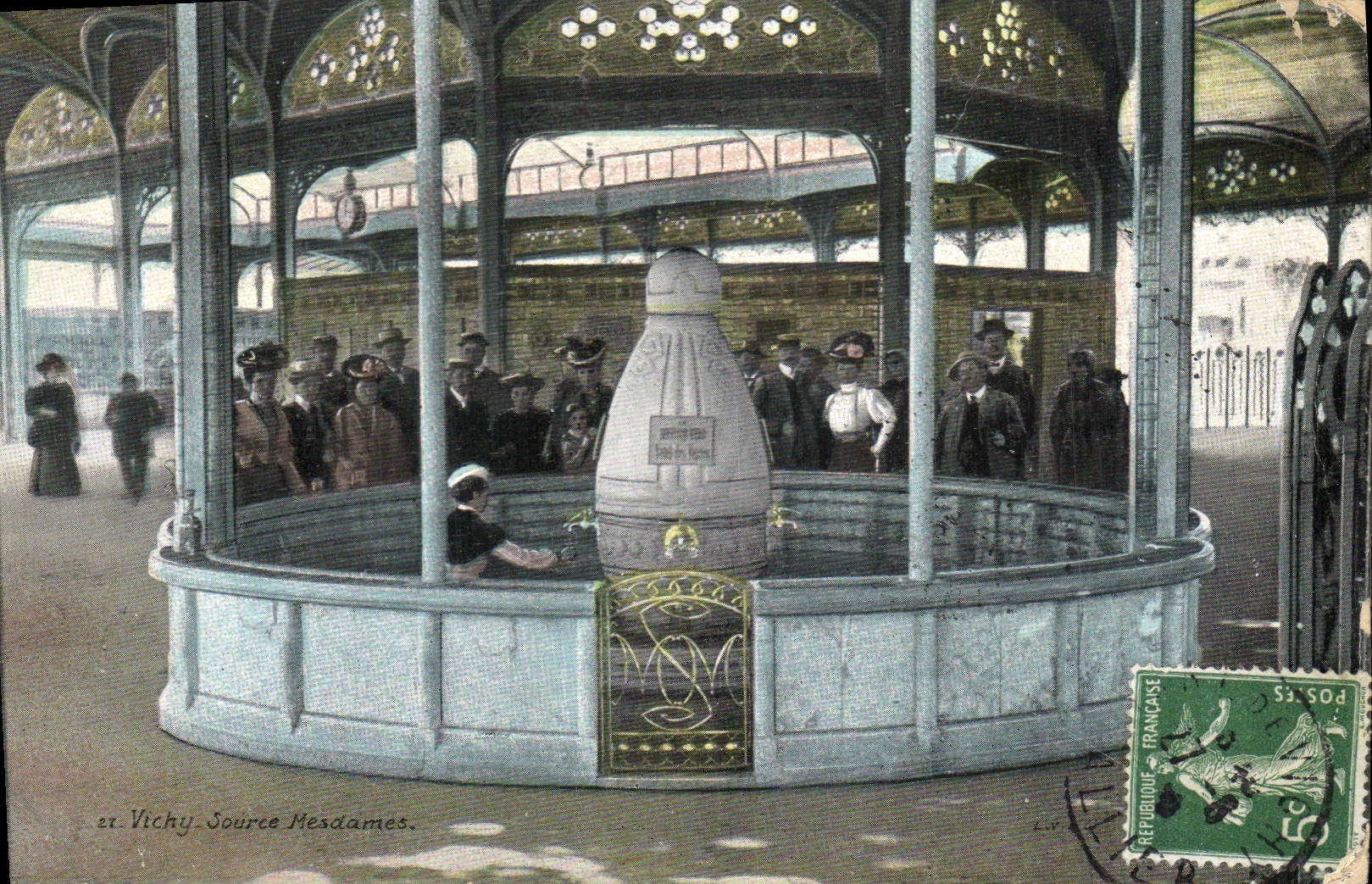 CPA Vichy Source Mesdames 