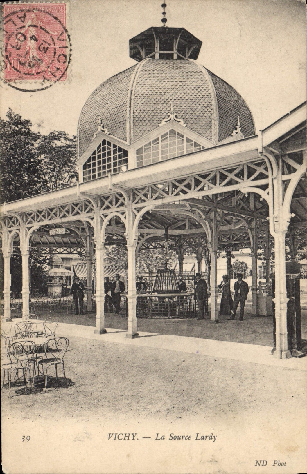 CPA Vichy La Source Lardy 