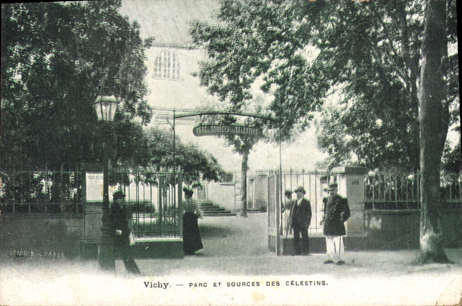 CPA Vichy Parc et Sources des Celestins 