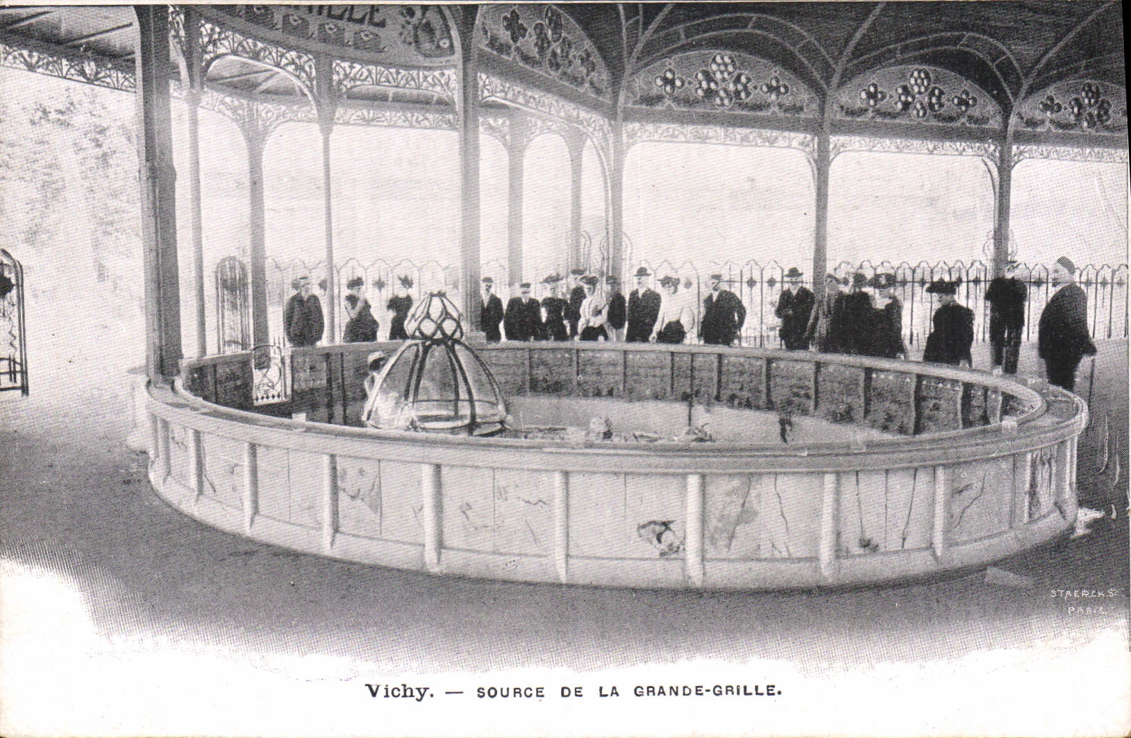 CPA Vichy Source de la Grande Grille 