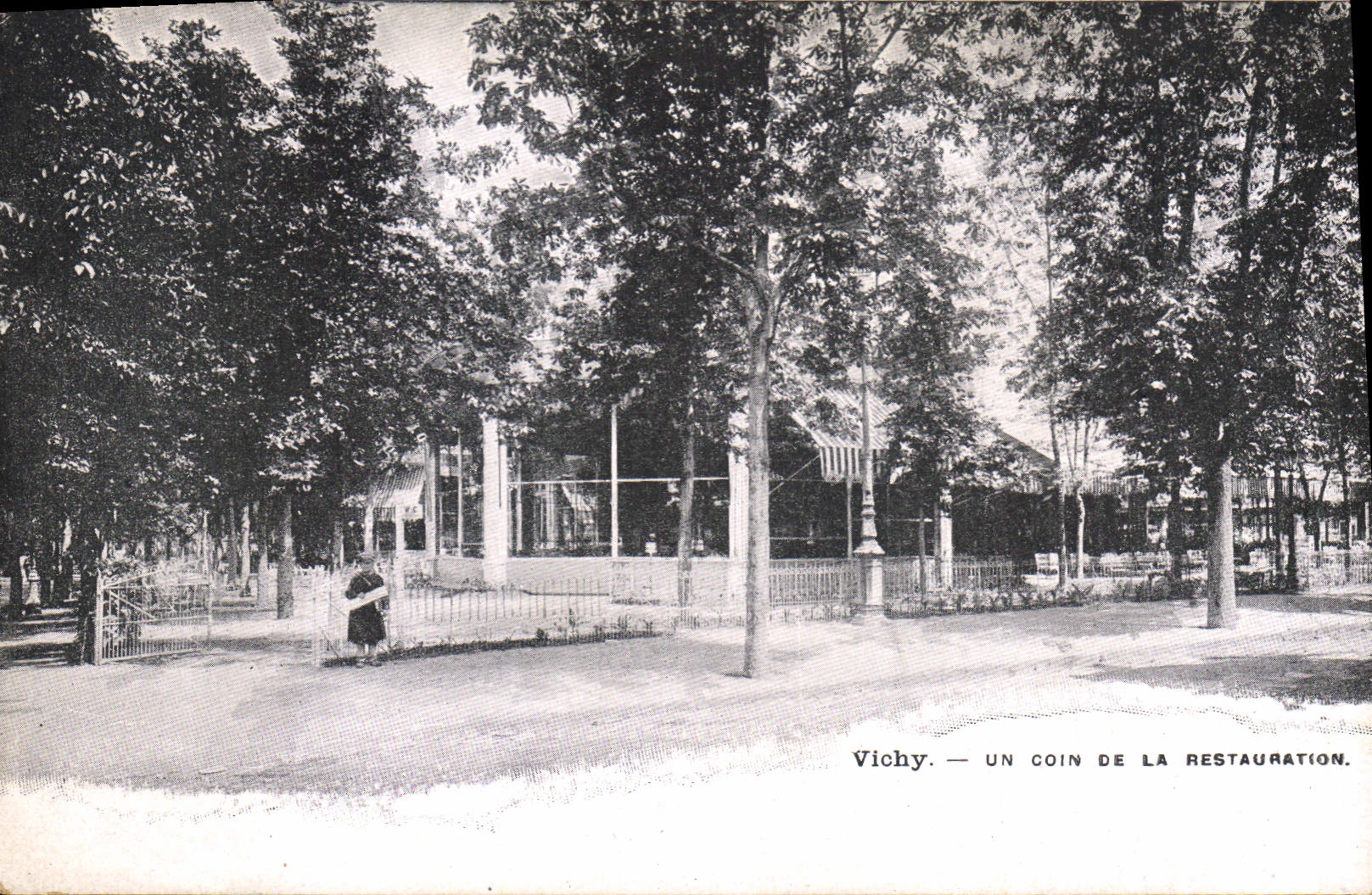 CPA Vichy Un coin de la Restauration 