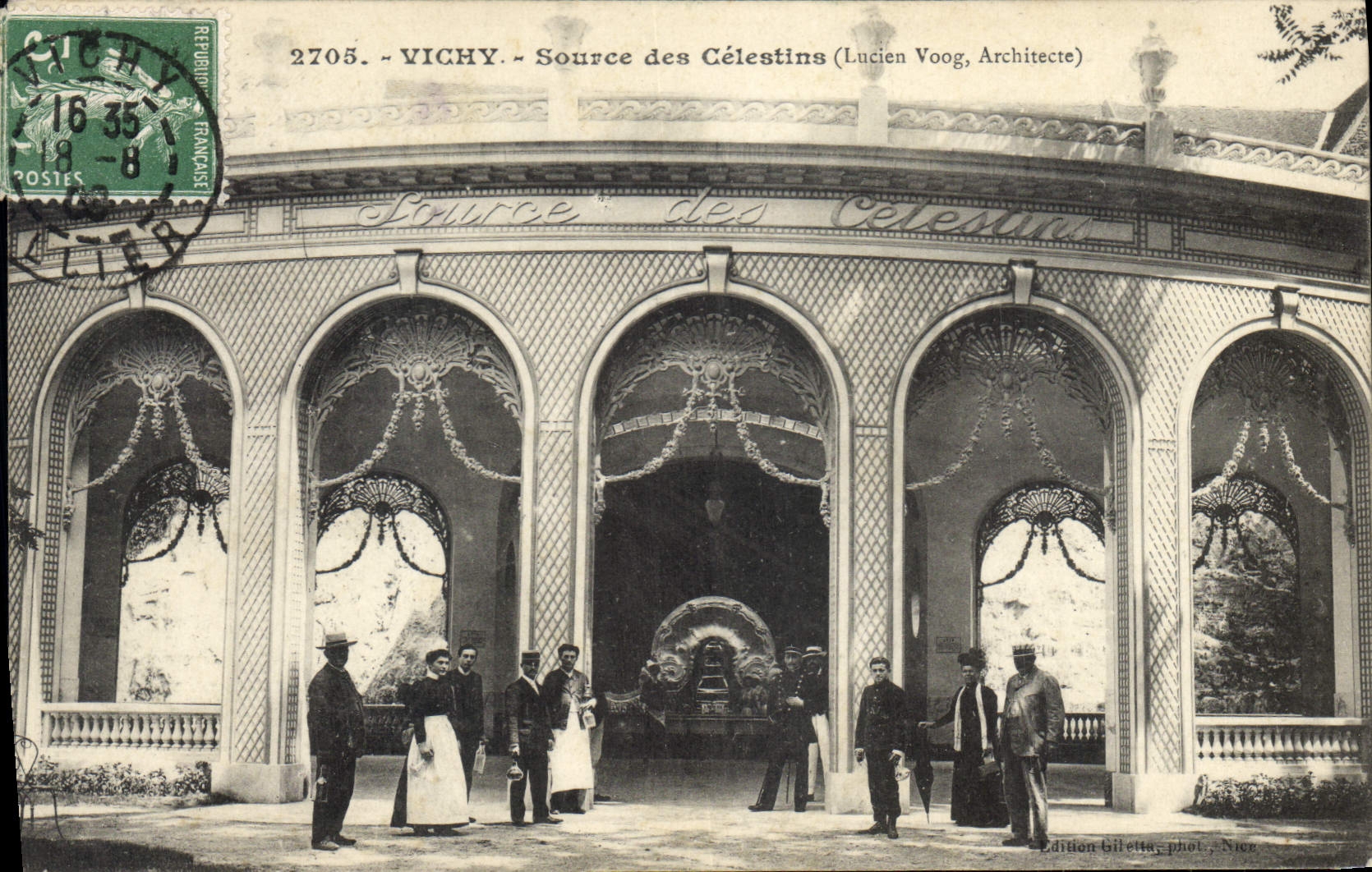 CPA Vichy Source des Celestins 