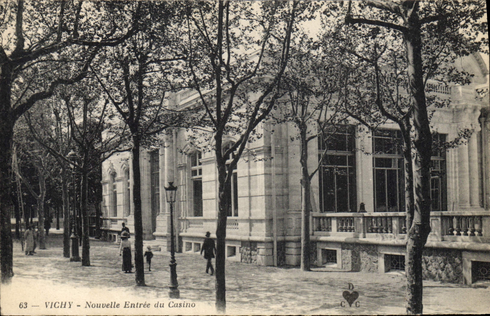 CPA Vichy Nouvelle Entree du Casino 