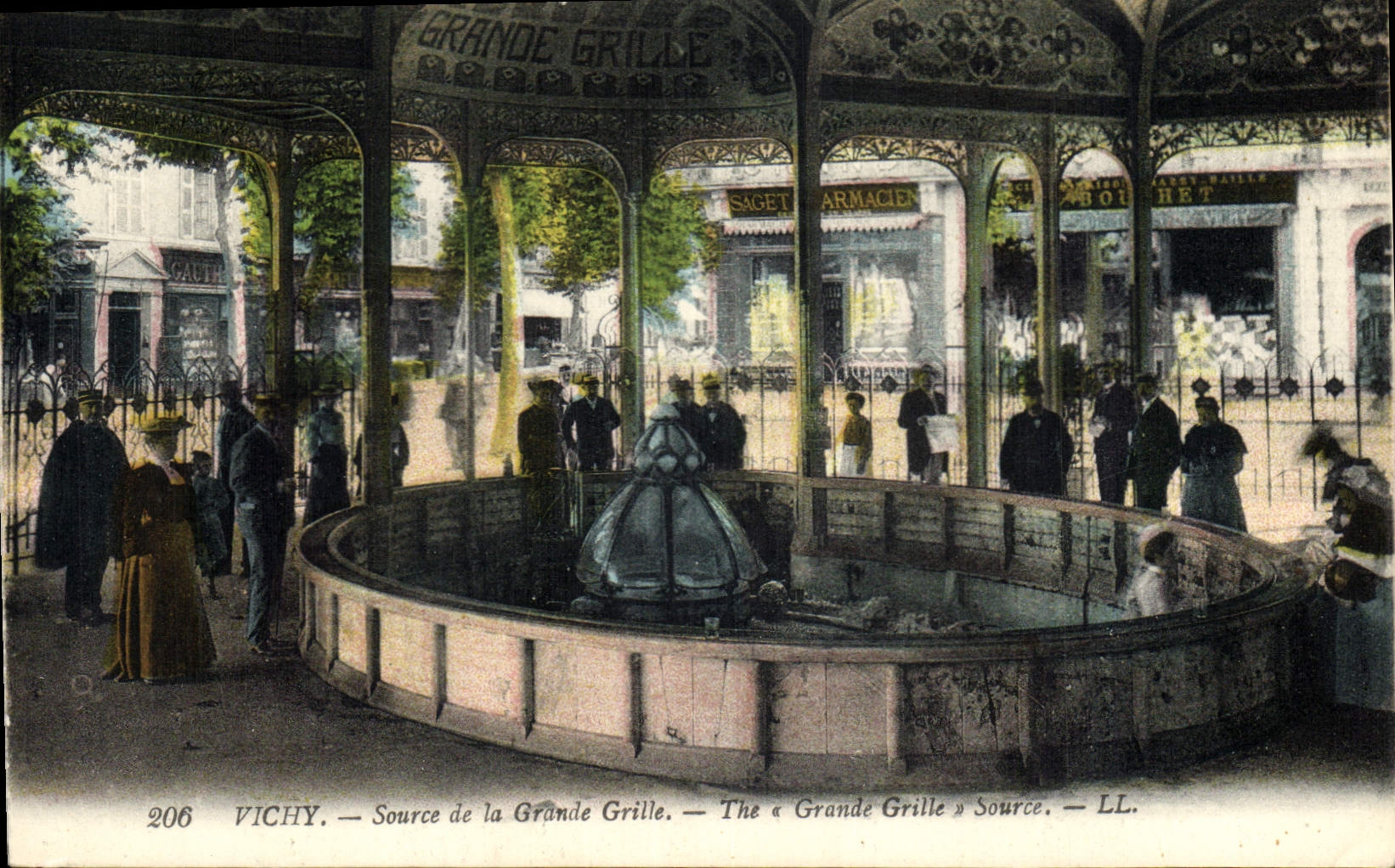 CPA Vichy Source de la Grande Grille 