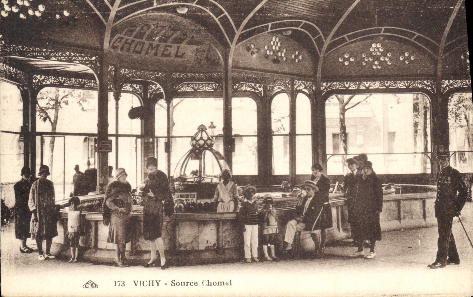 CPA Vichy Source Chomel 