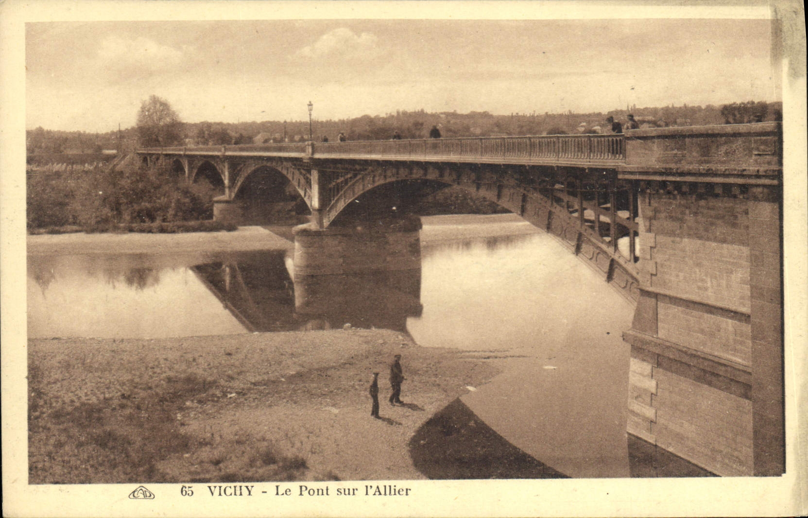 CPA Vichy Le Pont sur l'Allier 