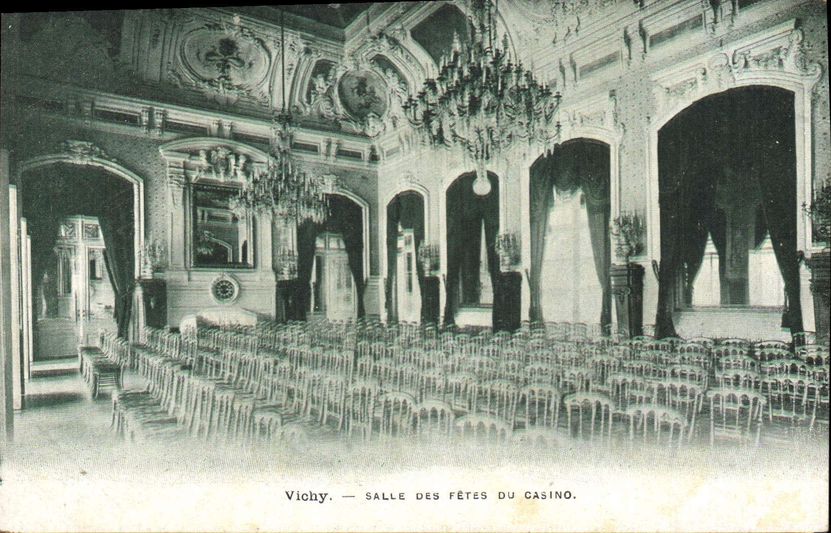 CPA Vichy Salle des fetes du Casino 
