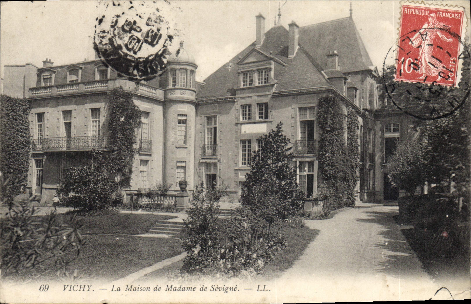 CPA Vichy La Maison de Madame de Sevigne 