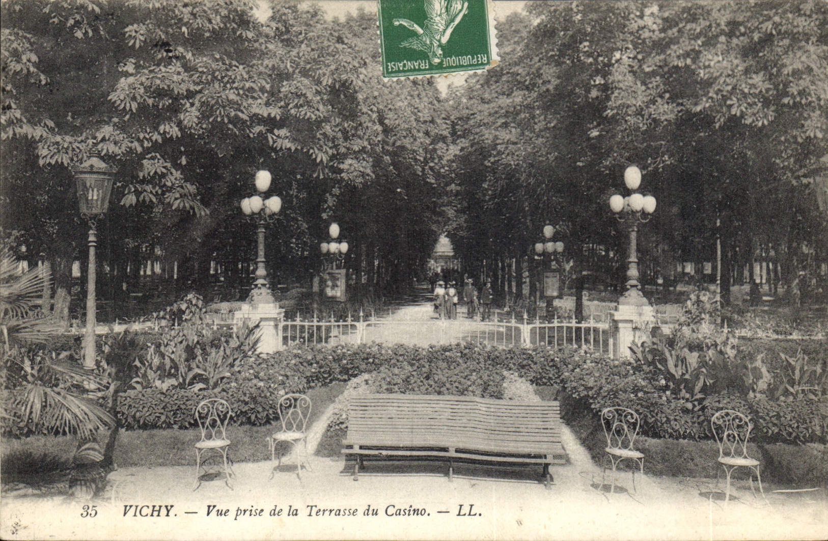 CPA Vichy Vue prise de la Terrasse du Casino 