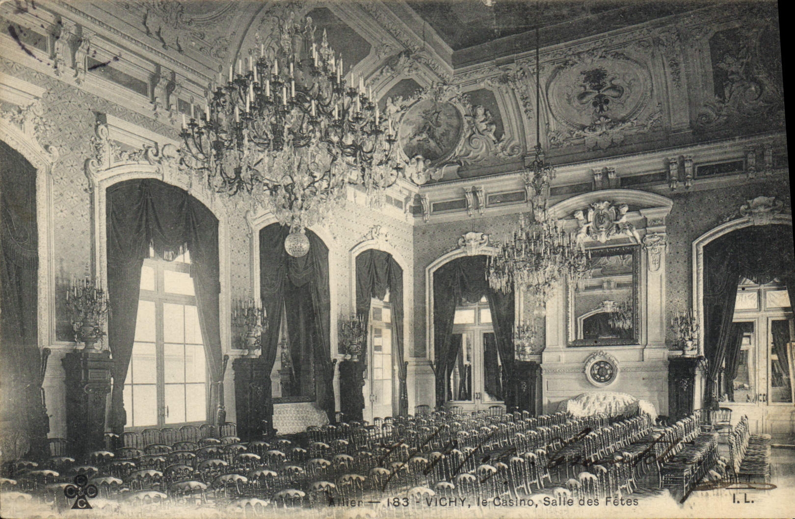 CPA Vichy le Casino Salle des Fetes 