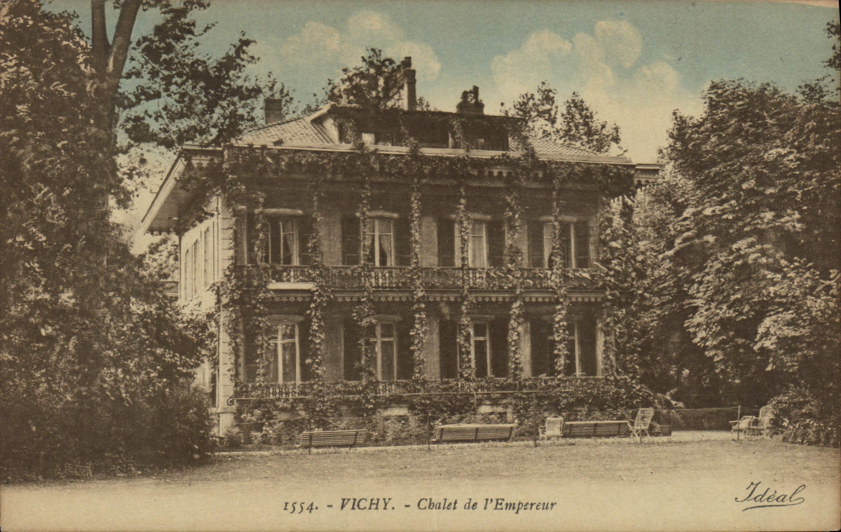 CPA Vichy Chalet de l'Empereur 