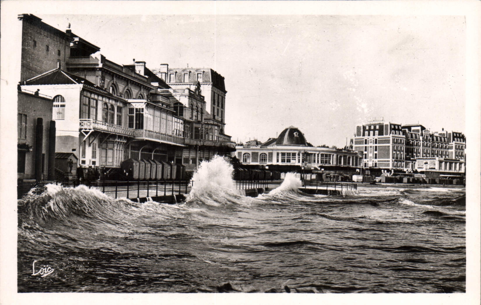 CPA Cote d'Emeraude Dinard La Plage par Tempete