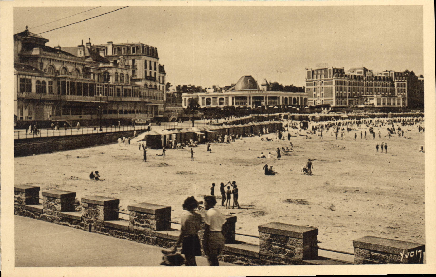 CPA Dinard I et V La Plage et le Petit Casino 