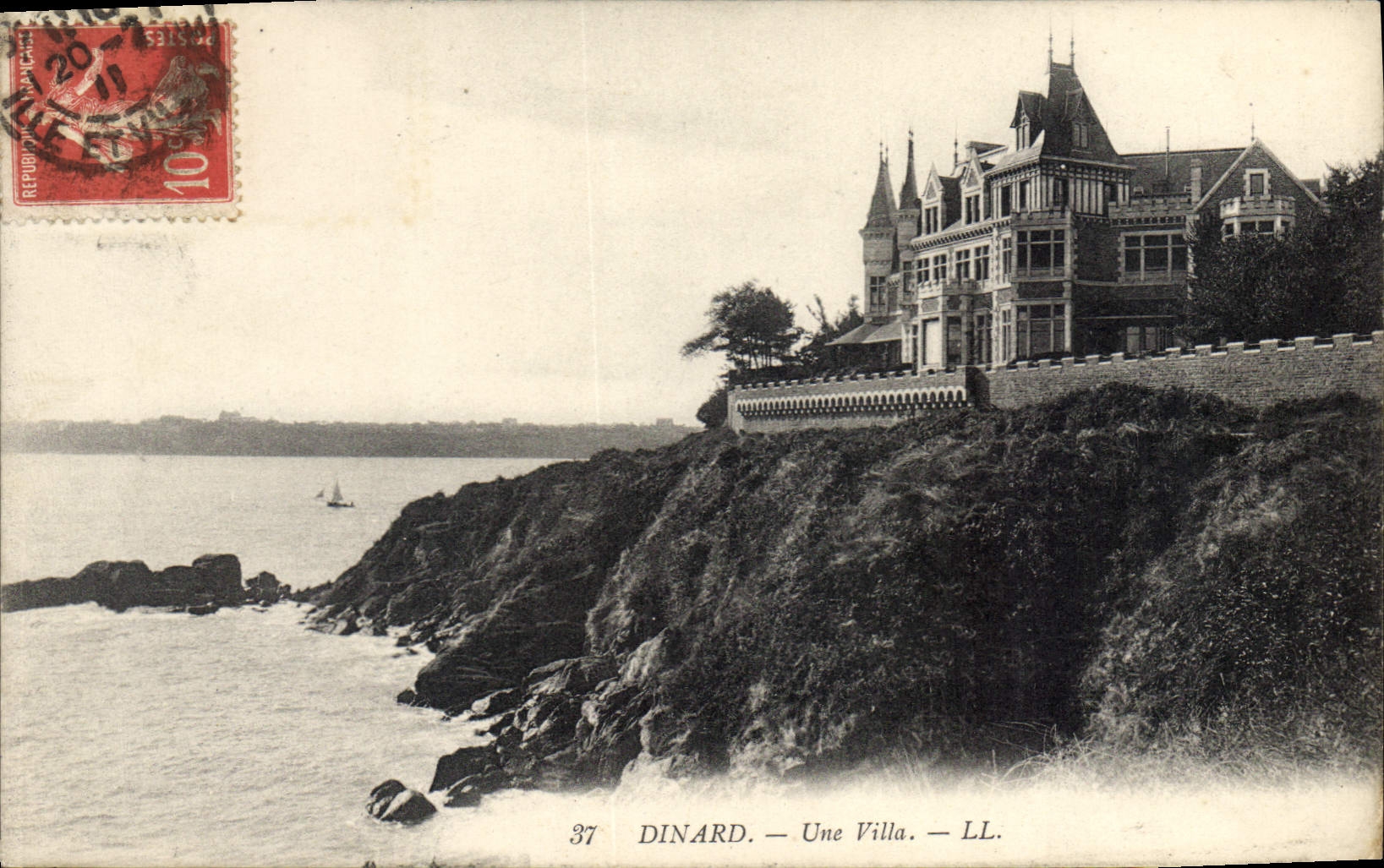 CPA Dinard Une Villa 