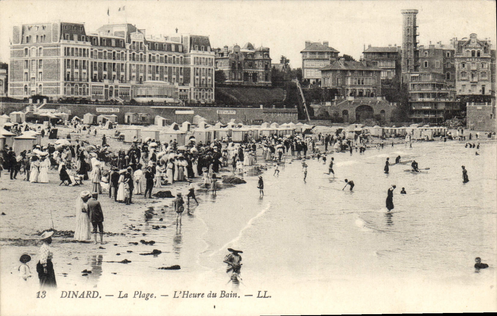 CPA Dinard La Plage L'Heure du Bain 
