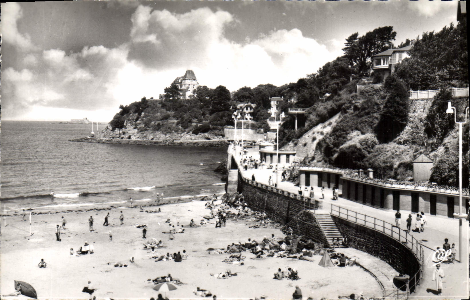 CPA Cote d'Emeraude Dinard La Plage vers la Pointe du Moulinet 