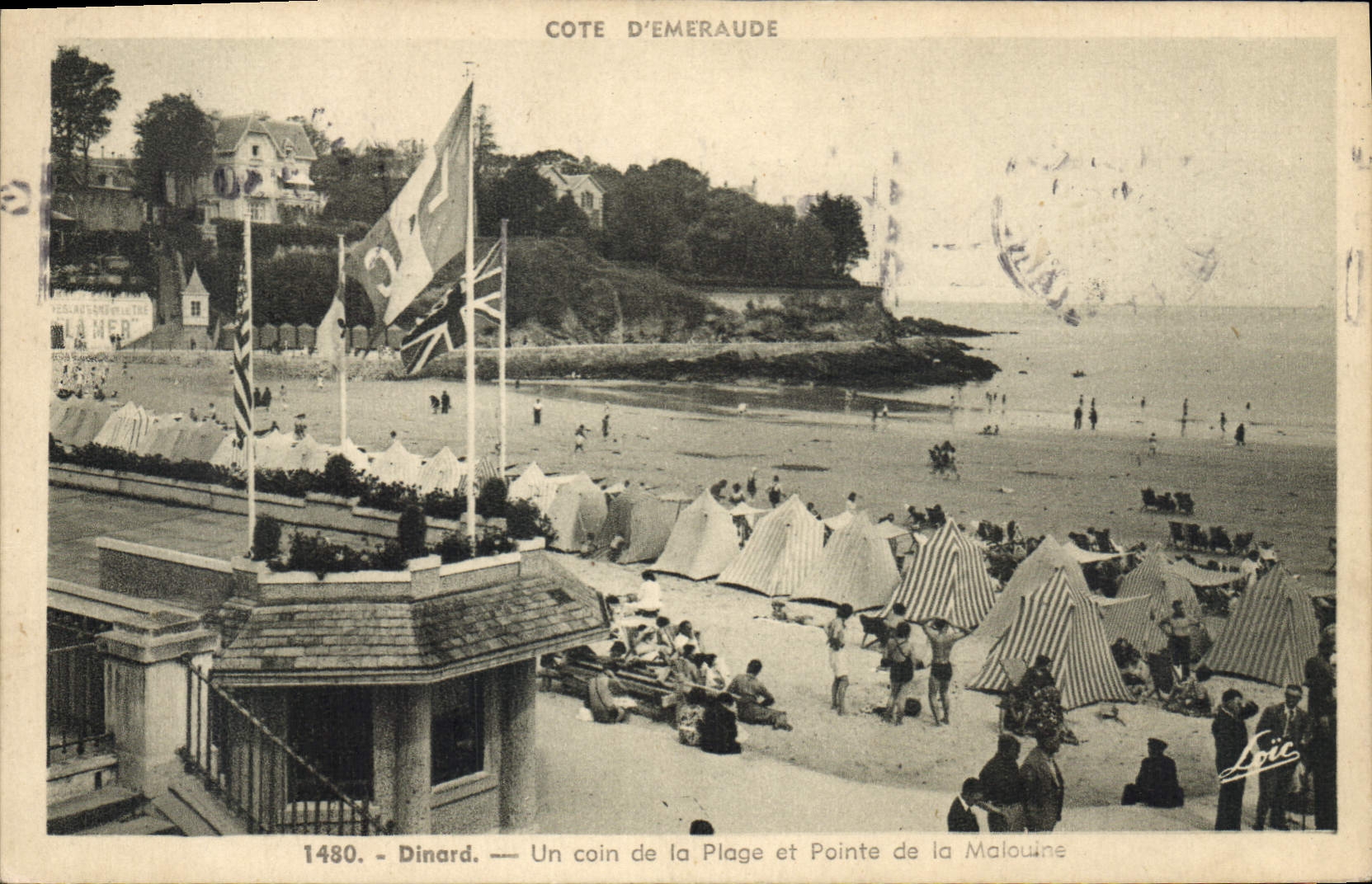 CPA Cote d'Emeraude Dinard Un coin de la Plage et Pointe de la Malouine 