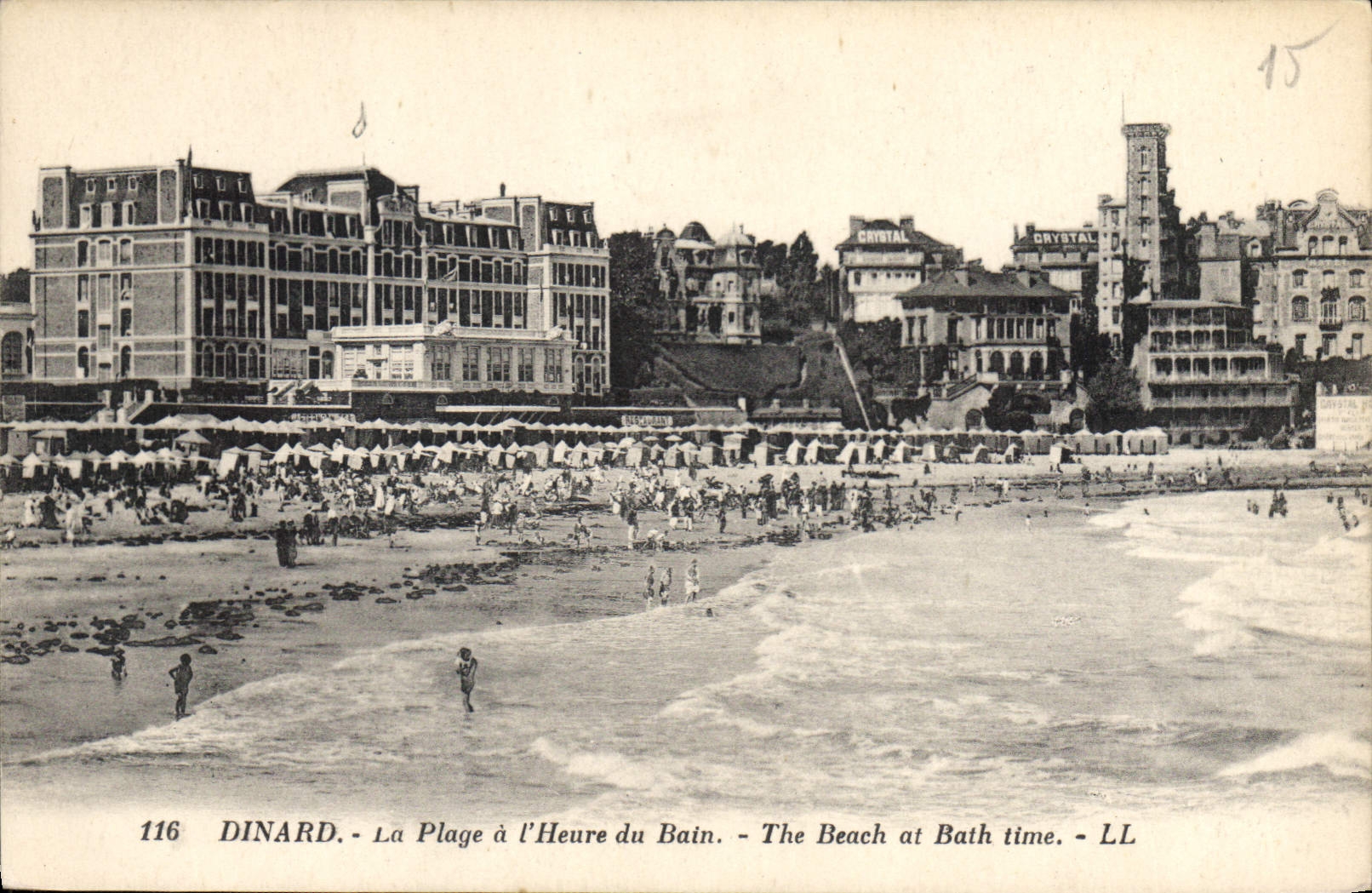 CPA Dinard La Plage a l'Heure du Bain 