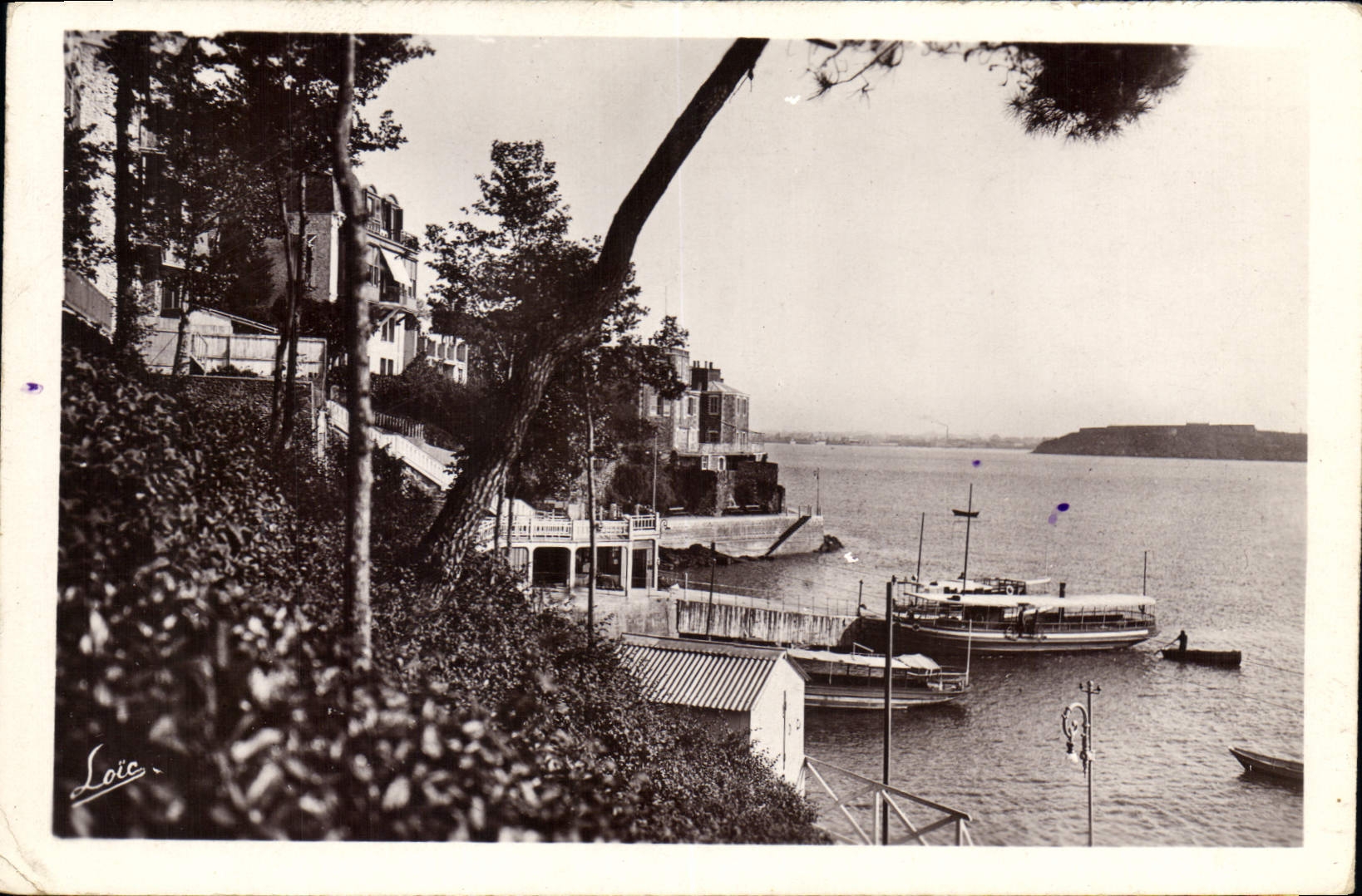 CPA Cote d'Emeraude Dinard Debarcadere des Vedettes Vertes 