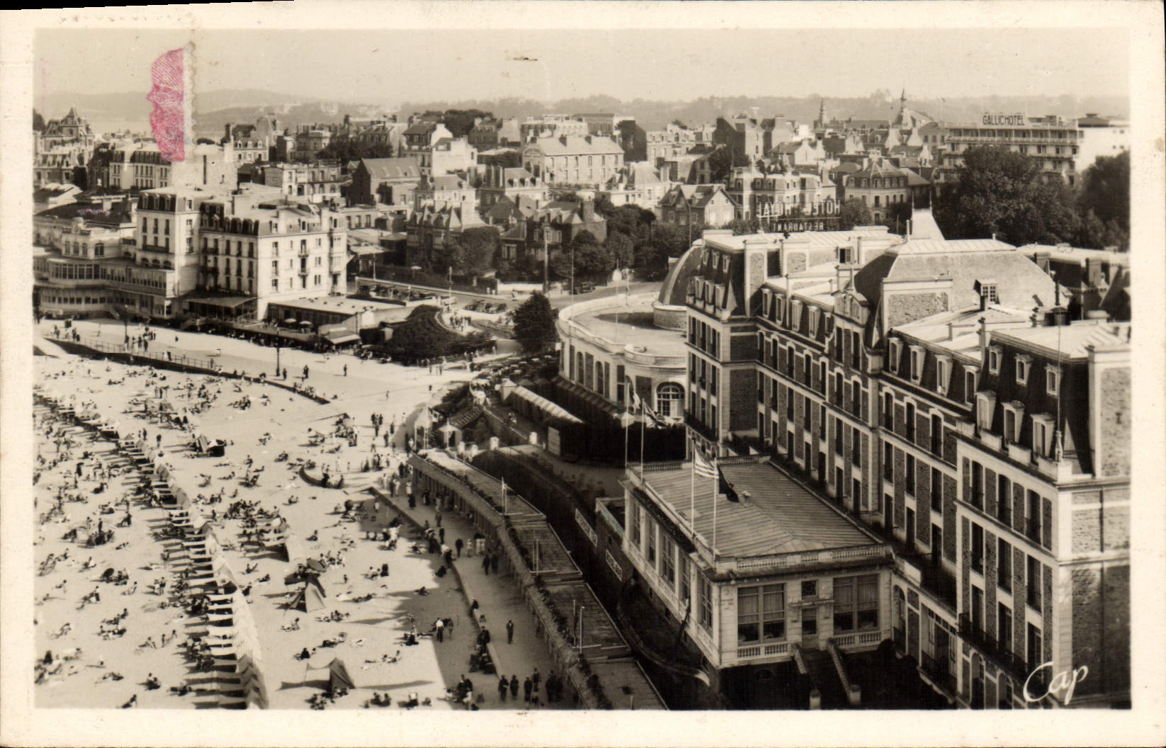 CPA Dinard Le Royal Hotel et la Plage 