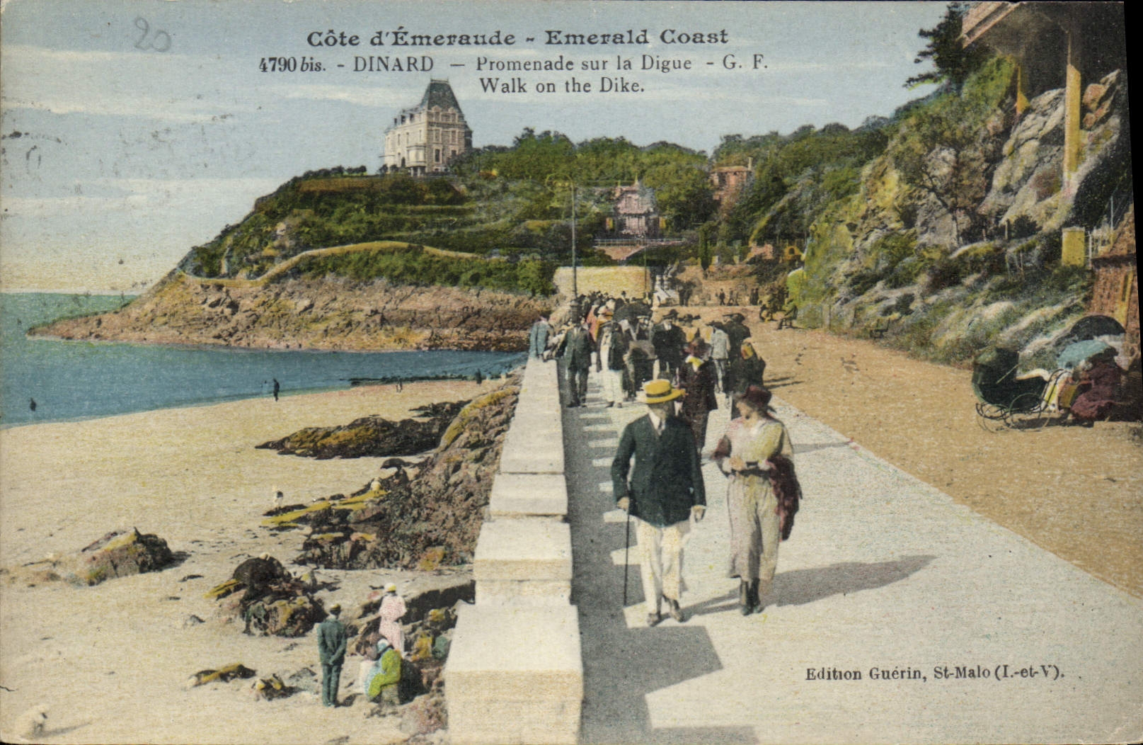 CPA Cote d'Emeraude Dinard Promenade sur la Digue 