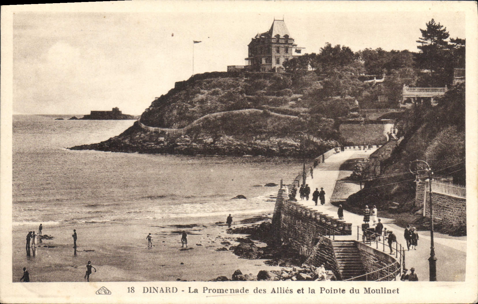 CPA Dinard La Promenade des Allies et la Pointe du Moulinet 