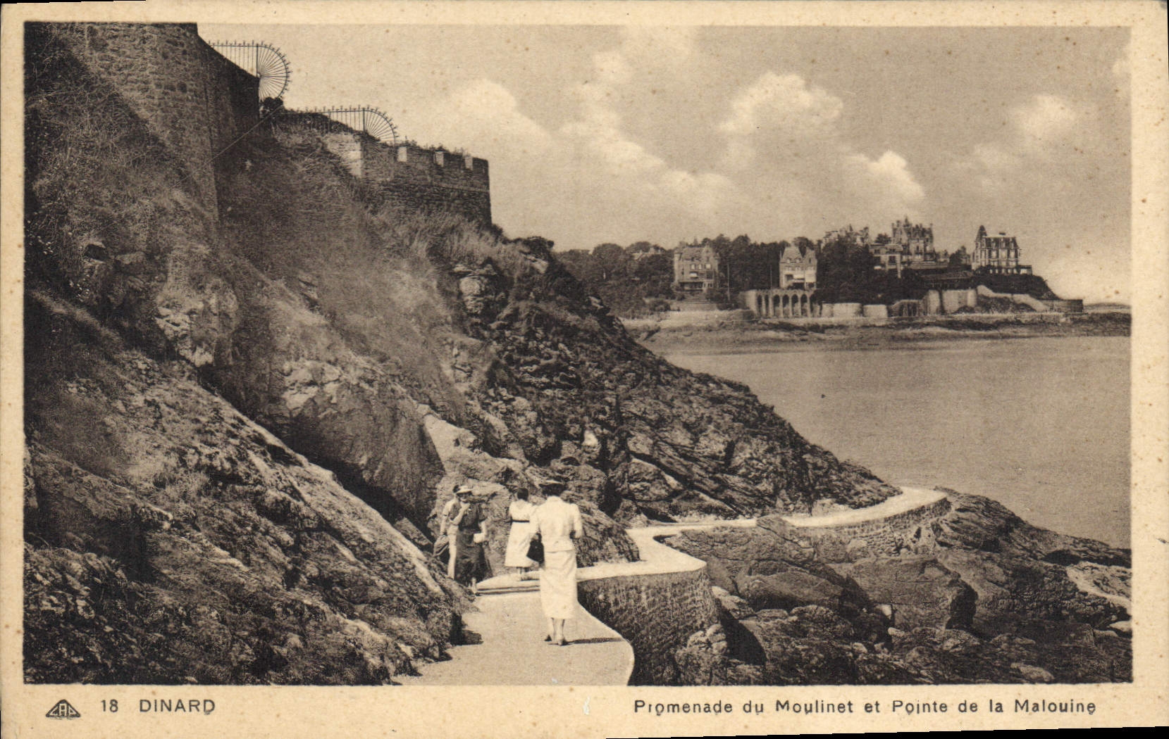 CPA Dinard Promenade du Moulinet et Pointe de la Malouine 
