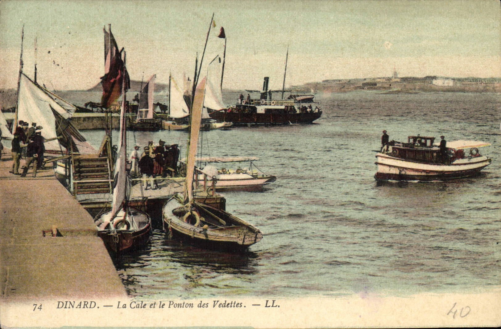 CPA Dinard La Cale et le Ponton des Vedettes