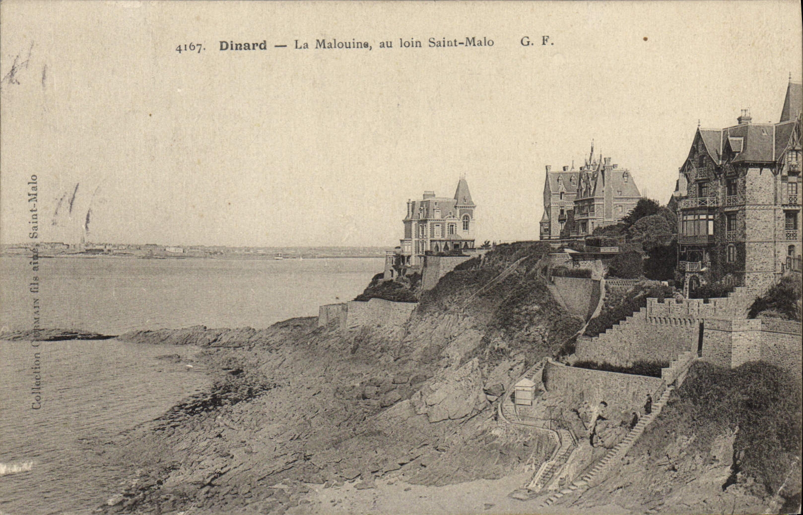 CPA Dinard La Malouine au loin St Malo 