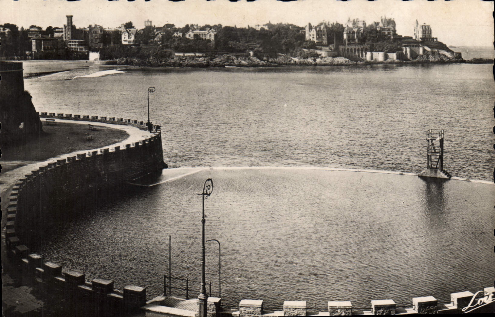 CPA Cote d'Emeraude Dinard La Piscine Vue generale sur la plage et la Malouine 