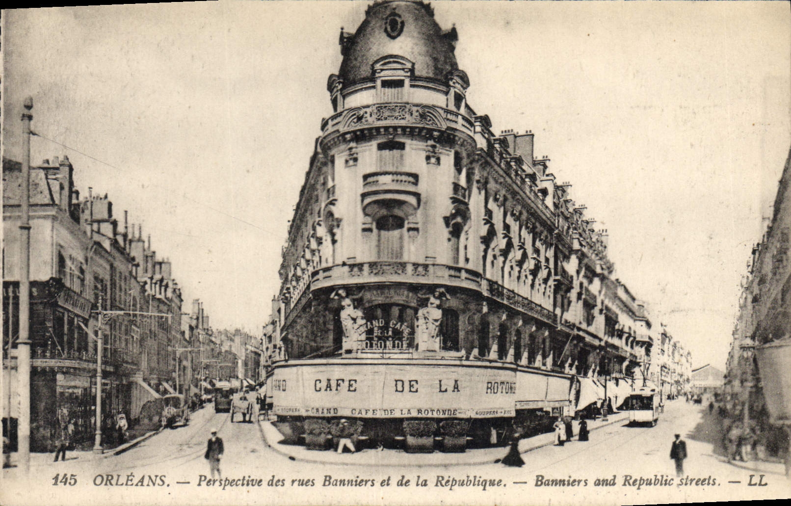 CPA Orleans Perspective des rues Banniers et de la Republique 