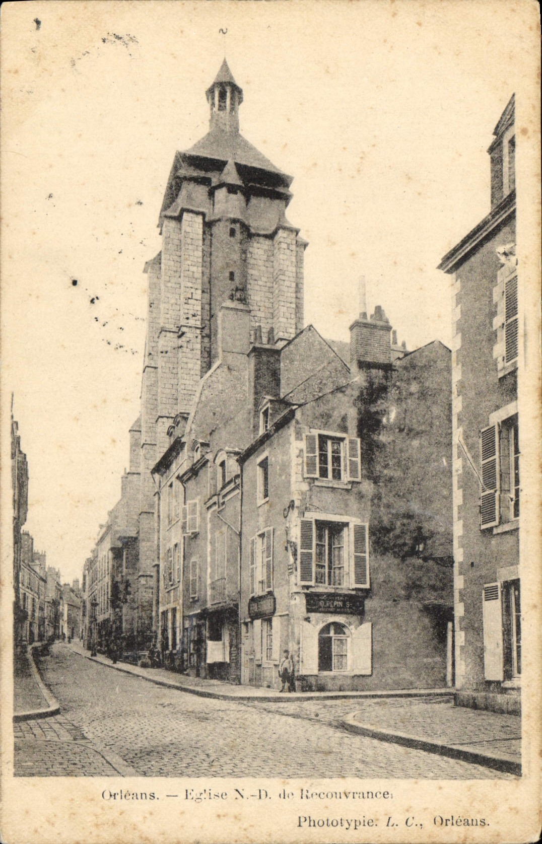 CPA Orleans Eglise ND de Recouvrance