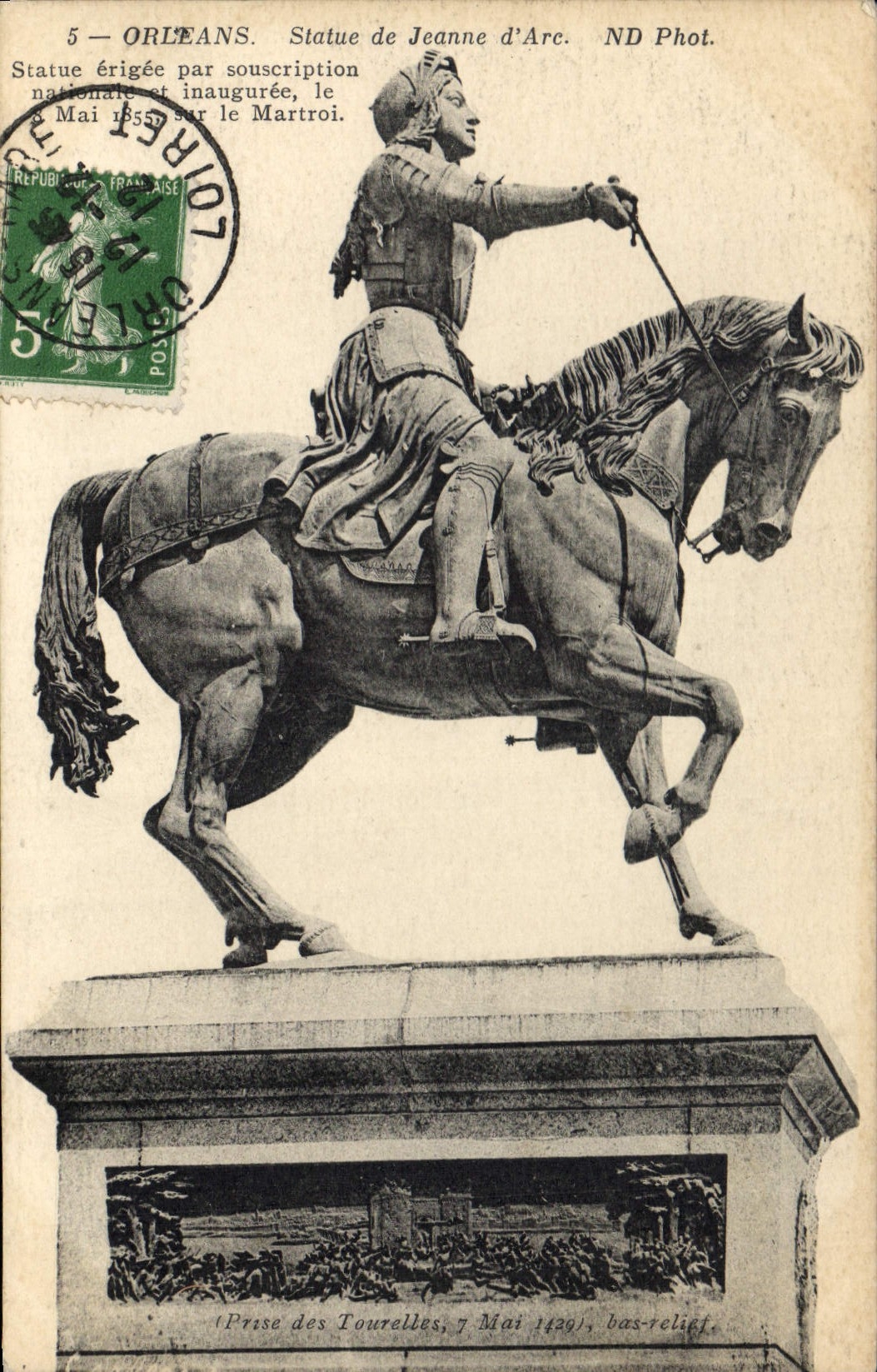 CPA Orleans Statue de Jeanne d'Arc 