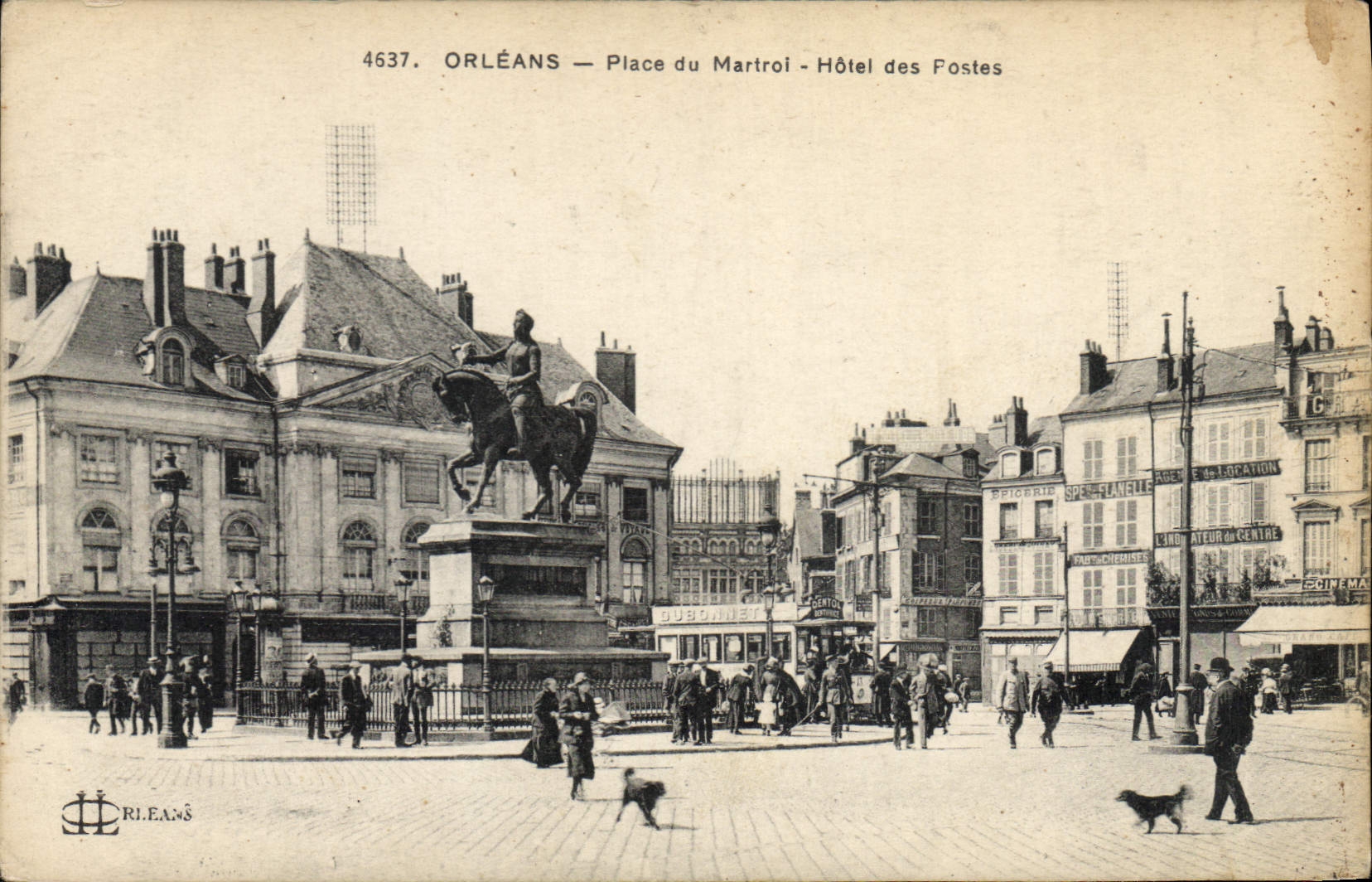 CPA Orleans Place du Martroi Hotel des Fostes 