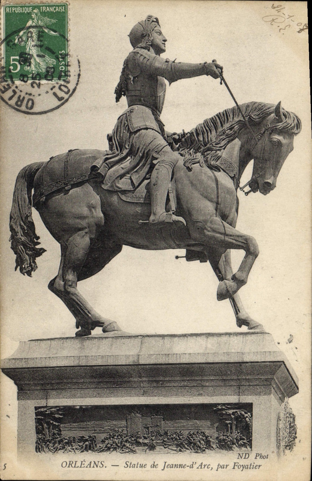 CPA Orleans Statue de Jeanne D'Arc 