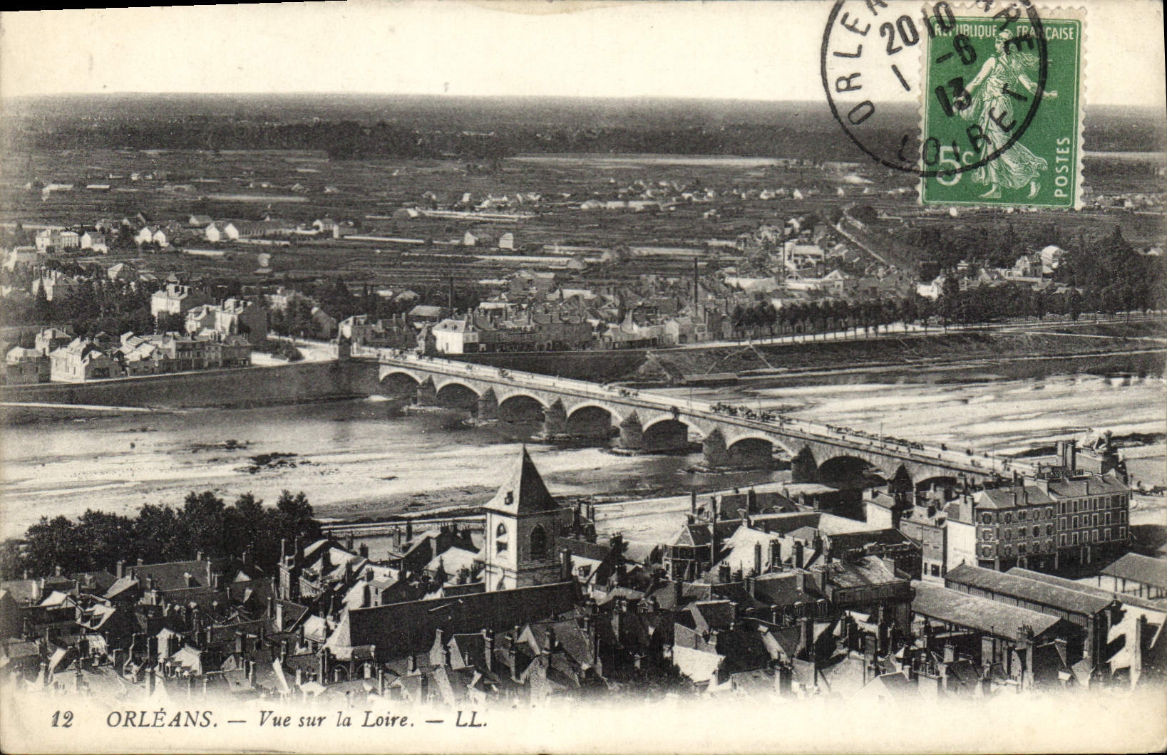 CPA Orleans Vue sur la Loire 