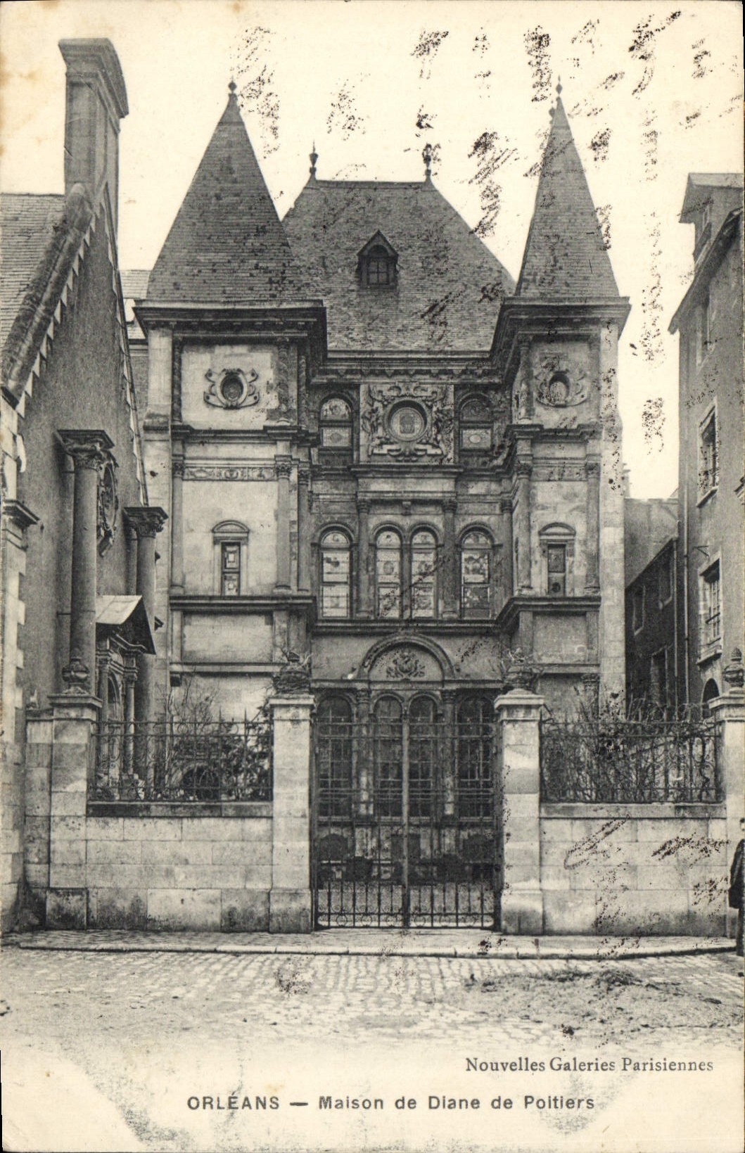 CPA Orleans Maison de Diane de Poitiers