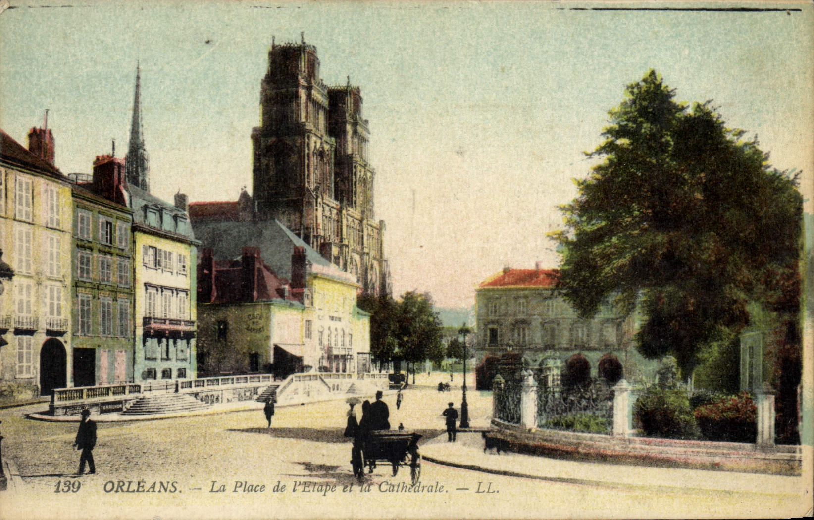 CPA Orleans La Place de l'Etape et la Cathedrale 