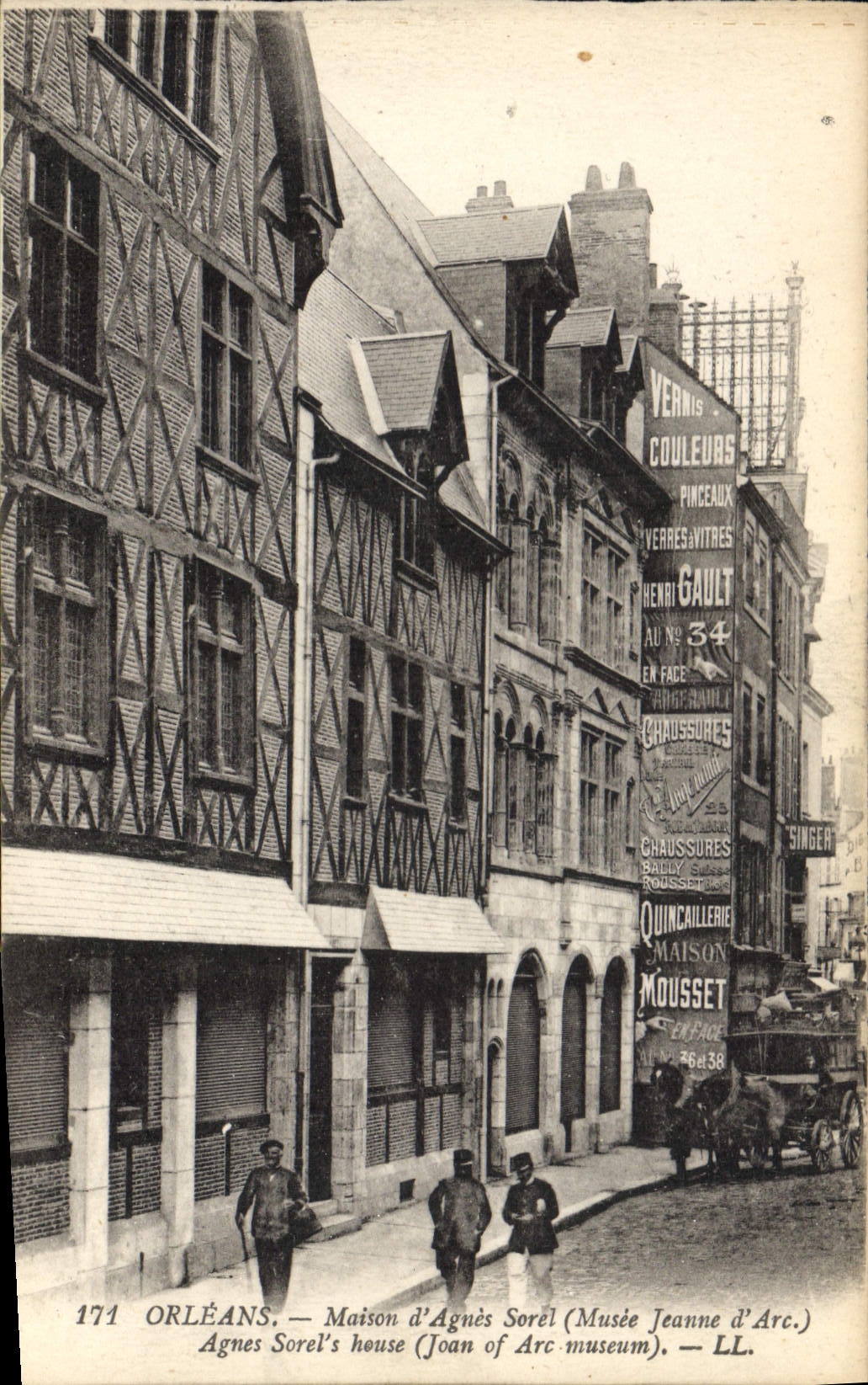 CPA Orleans Maison d'Agnes Sorel Musee Jeanne d'Arc