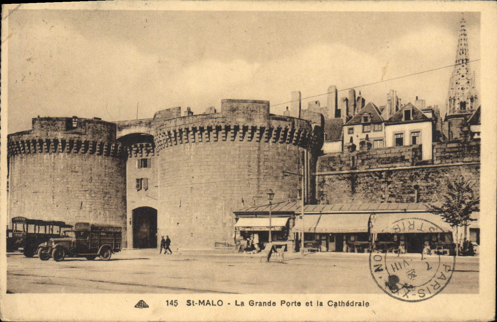 CPA St Malo La Grande Porte et la Cathedrale