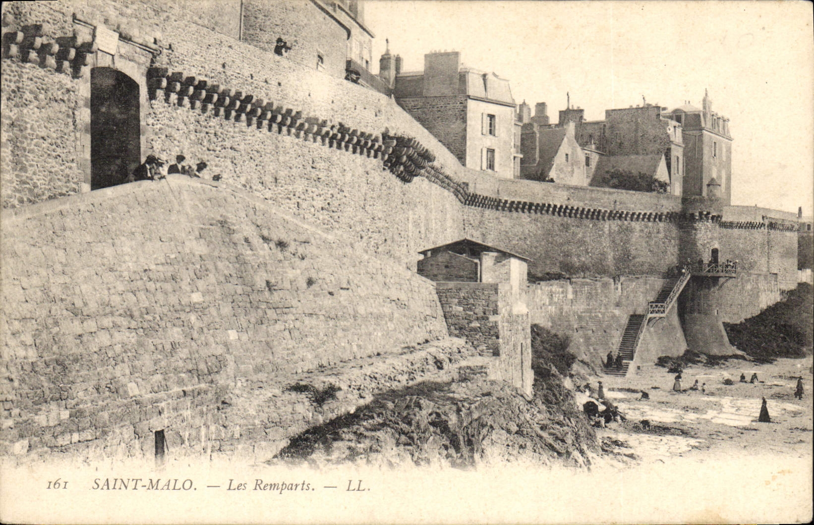 CPA Saint Malo Les Remparts 