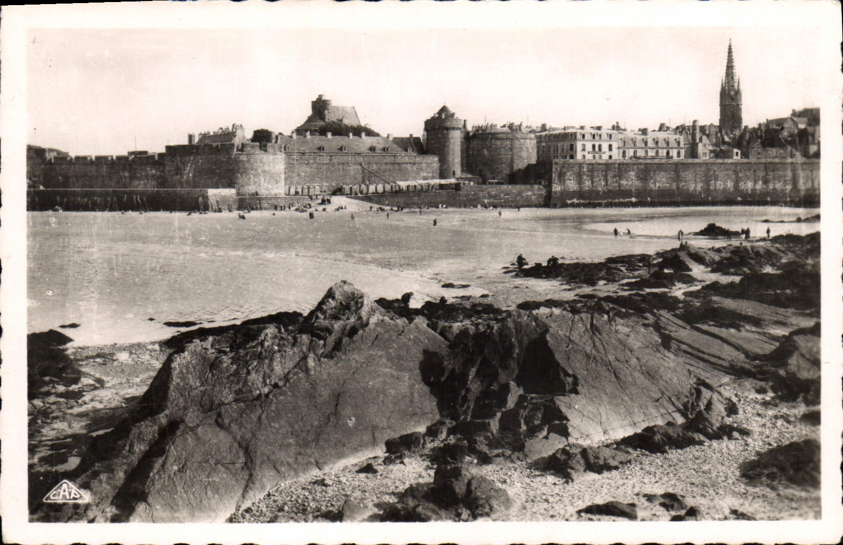 CPA Saint Malo Vue prise du Fort National  