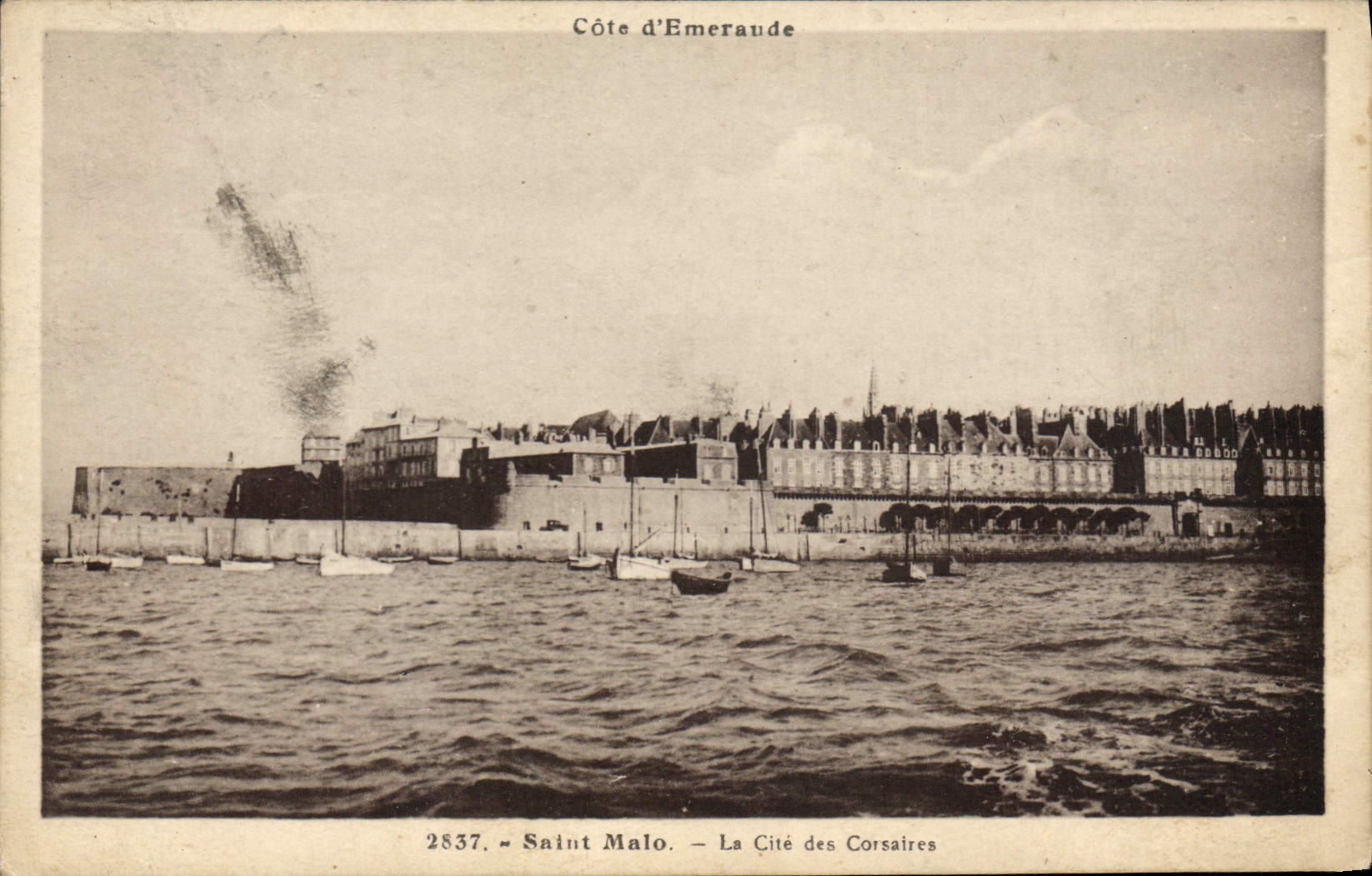 CPA Cote d'Emeraude Saint Malo La Cite des Corsaires