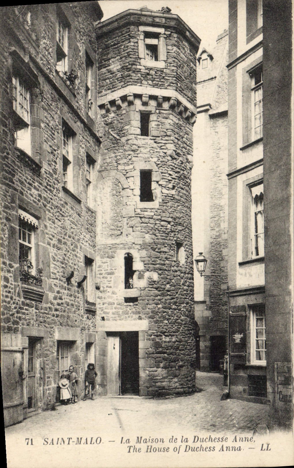 CPA Saint Malo la maison de la Duchesse Anne