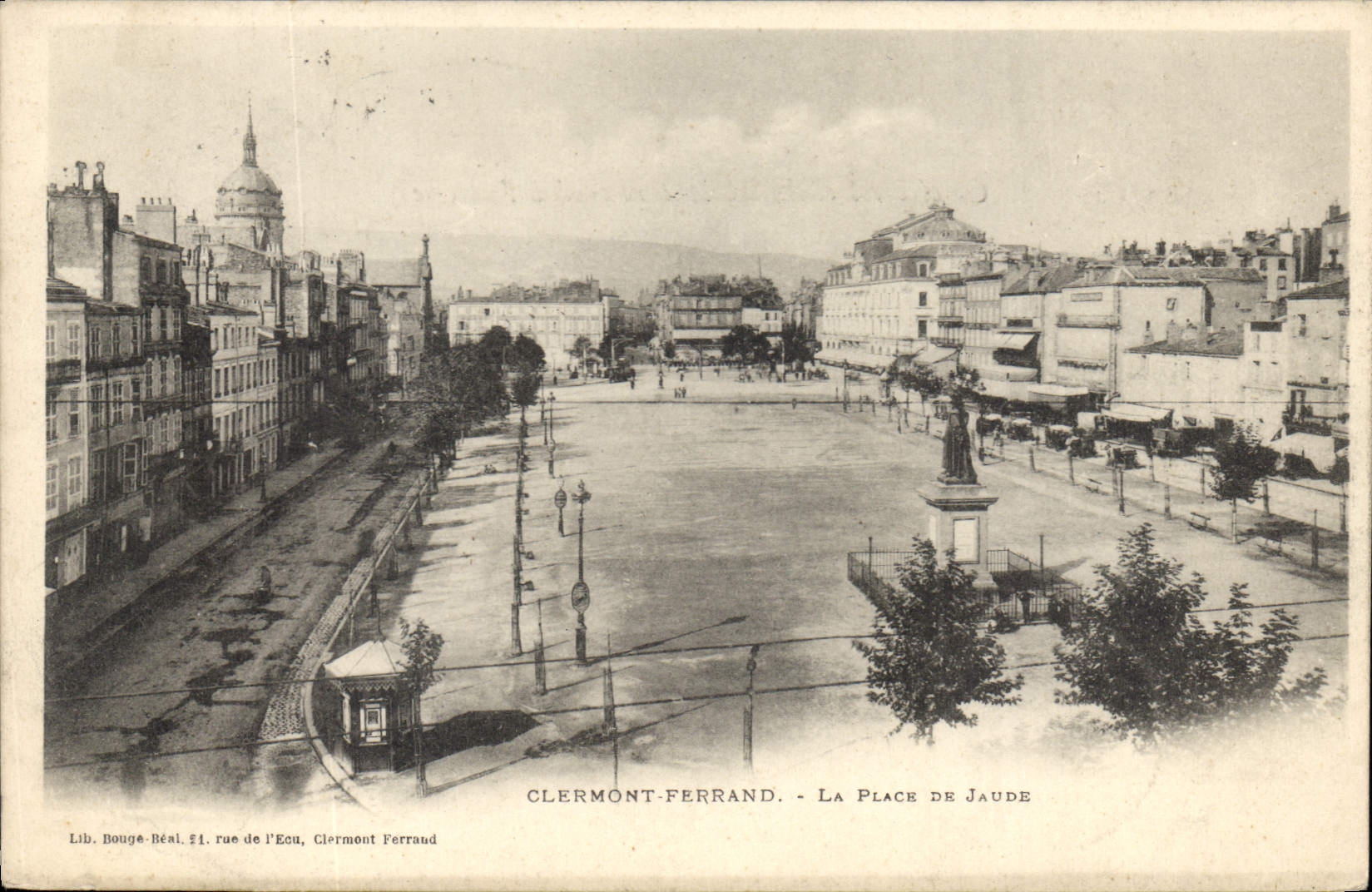 CPA Clermont Ferrand La Place de Jaude