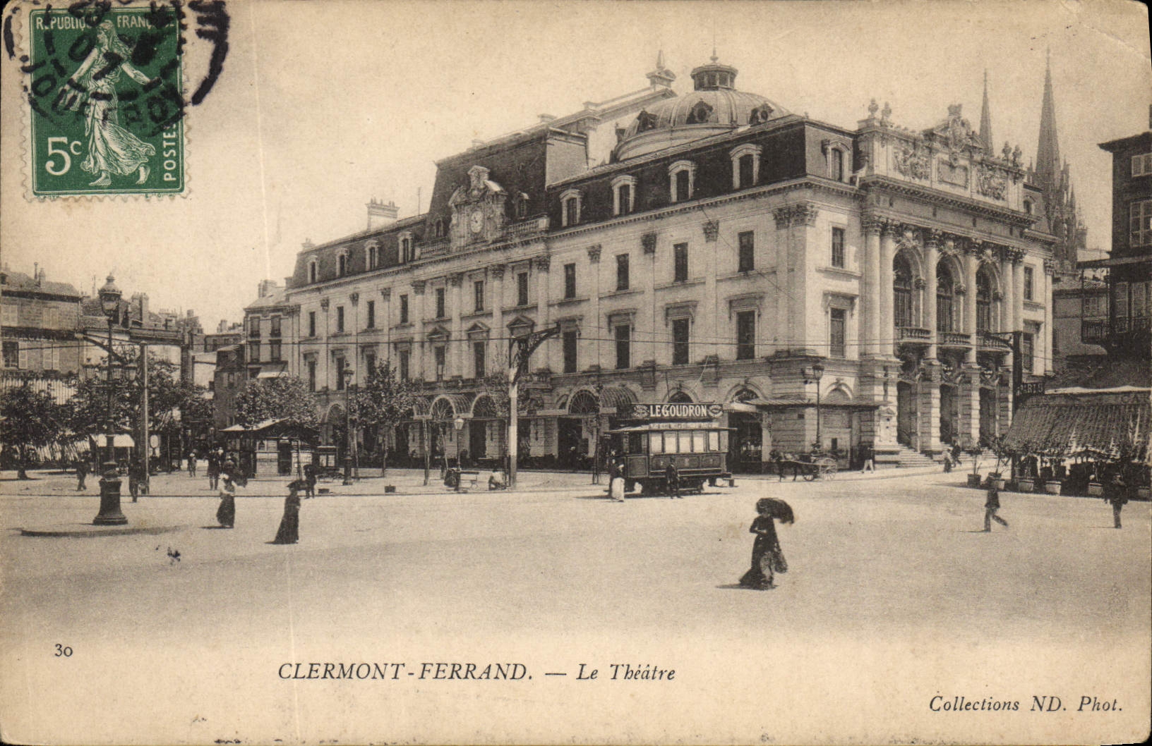 CPA Clermont Ferrand Le Theatre 